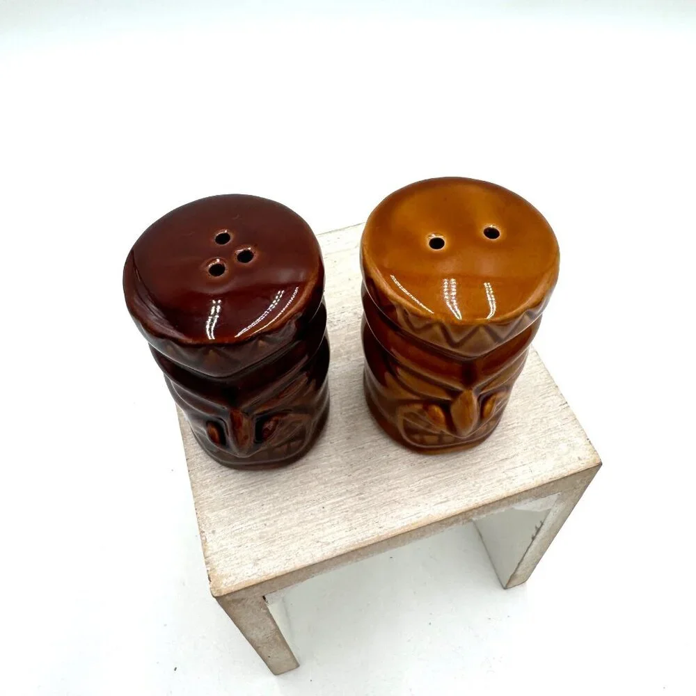 Vintage Tiki Totem Brown Ceramic Hawaiian Tropical  Salt and Pepper Shakers